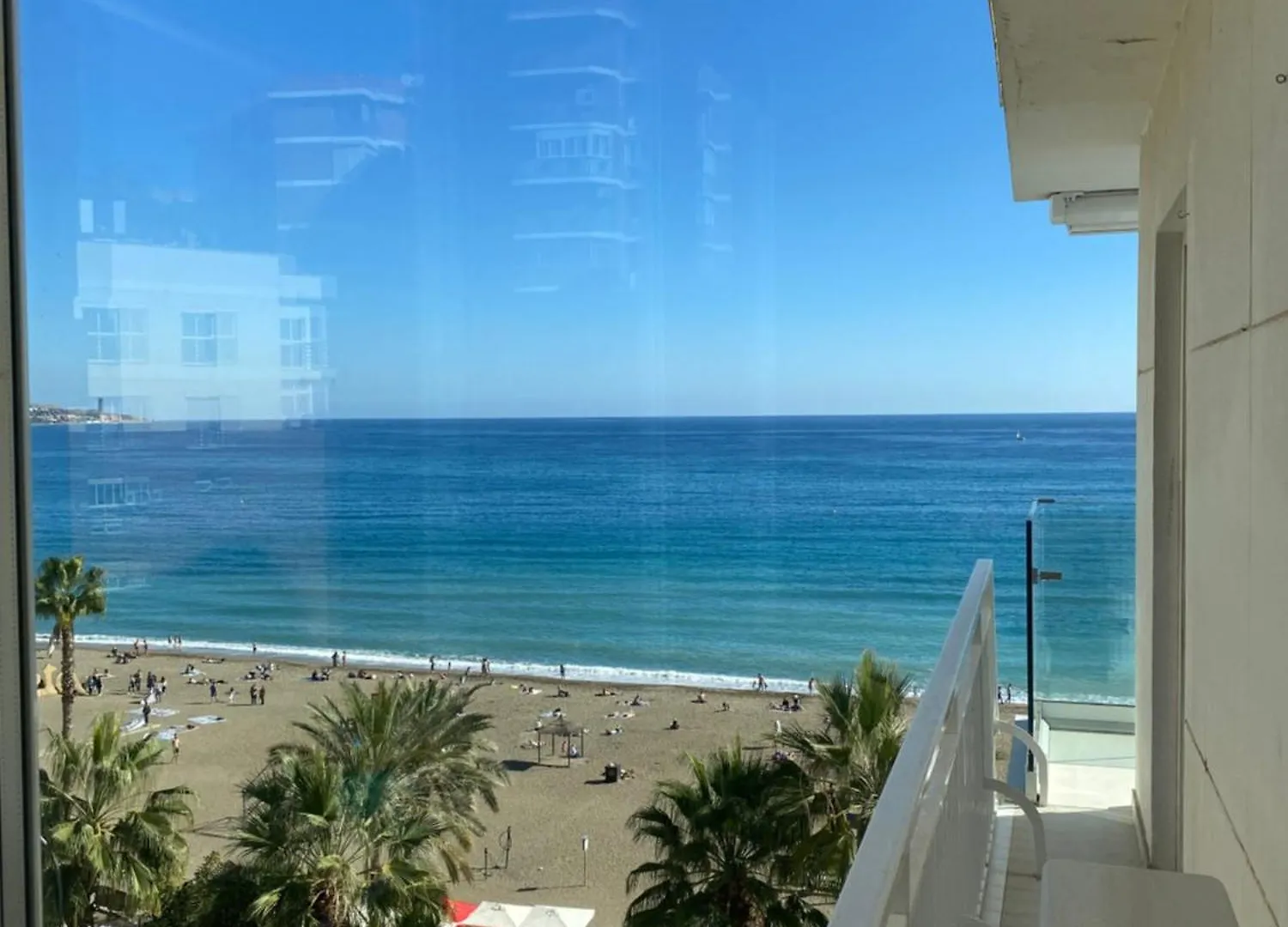 Apartment Playa Malagueta Vistas Frontal Al Mar Con Dos Dormitorios Malaga